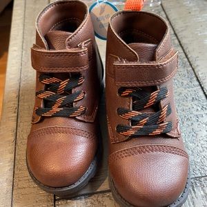 New! Toddler leather shoes.